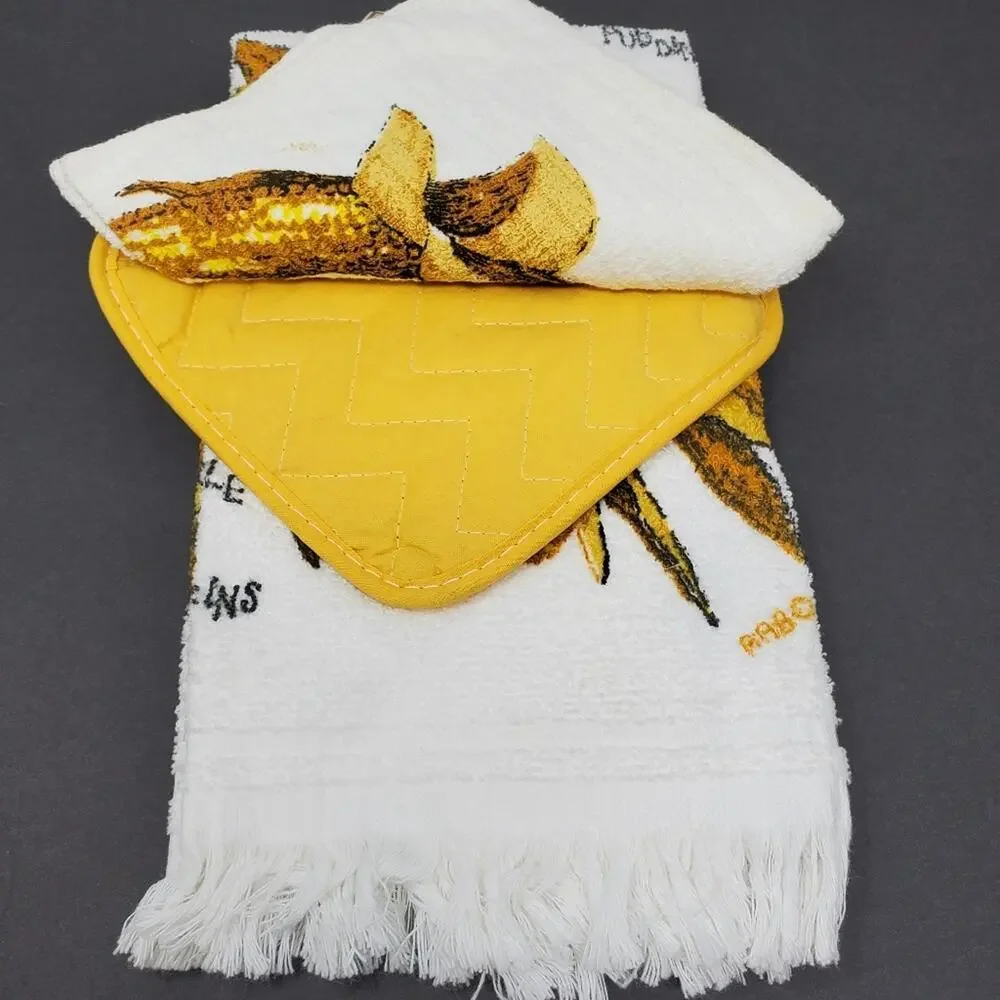 R.A. Briggs & Co 3 Pc Kitchen Ensemble of Corn themed kitchen Linens